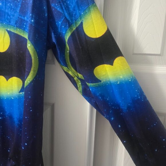 Batman long sleeve shirt galaxy pattern with‎ logo NWT - Picture 3 of 6